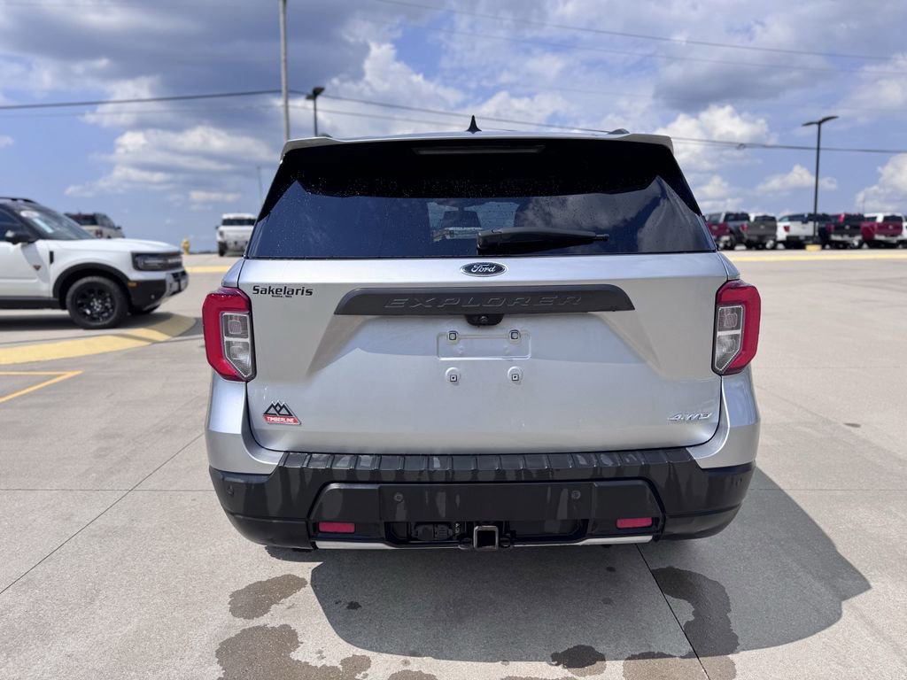 Certified 2022 Ford Explorer Timberline image 3