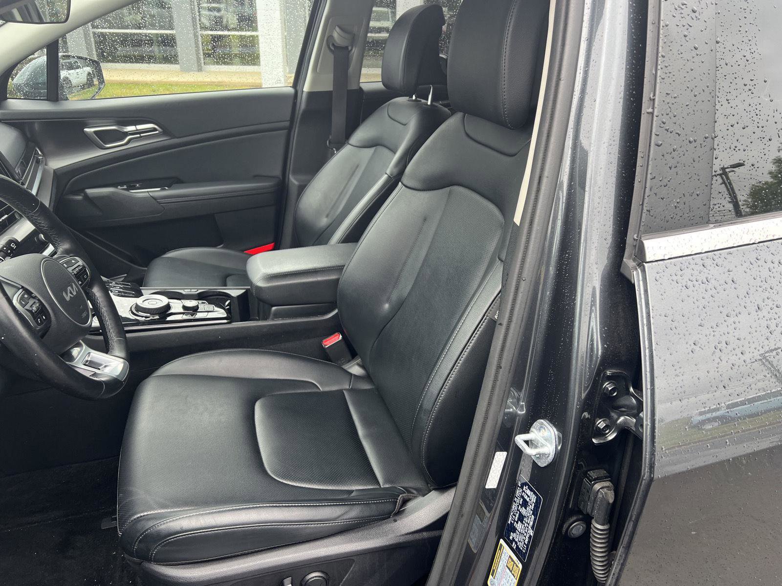 Used 2023 Kia Sportage EX AWD/4WD image 11