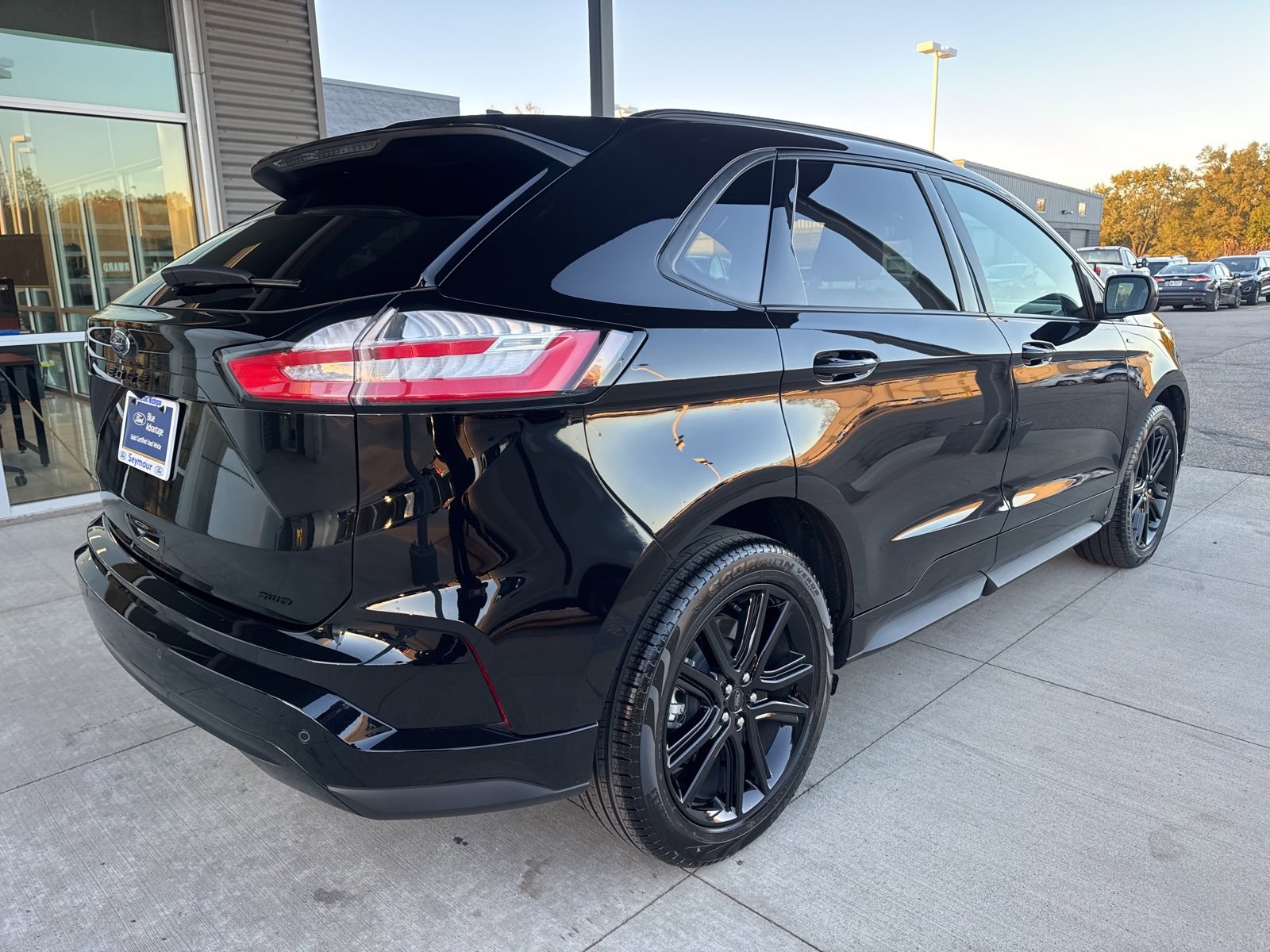 Certified 2024 Ford Edge ST-Line image 8