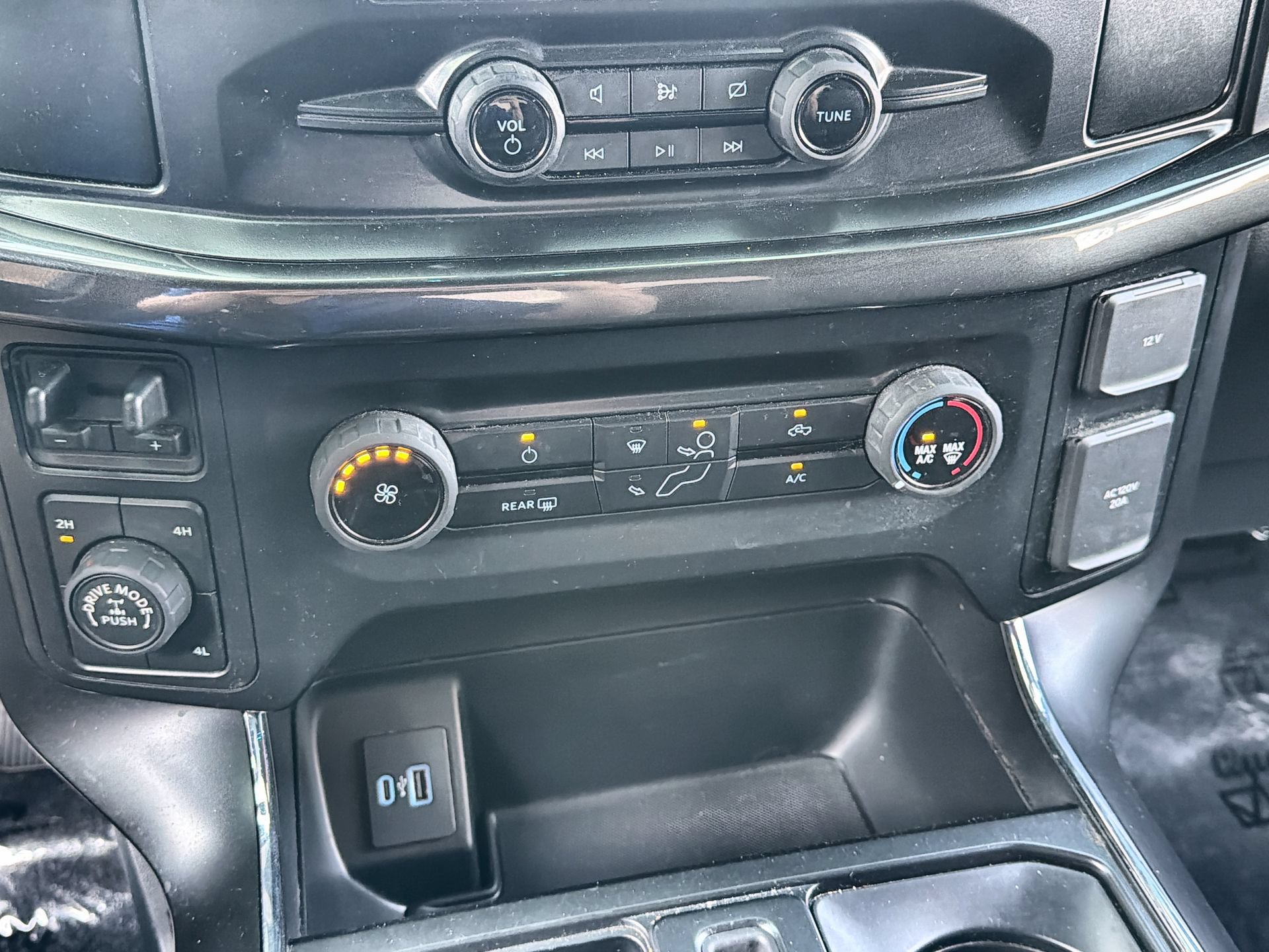 Certified 2022 Ford F150 XL w/ STX Appearance Package AWD/4WD image 19