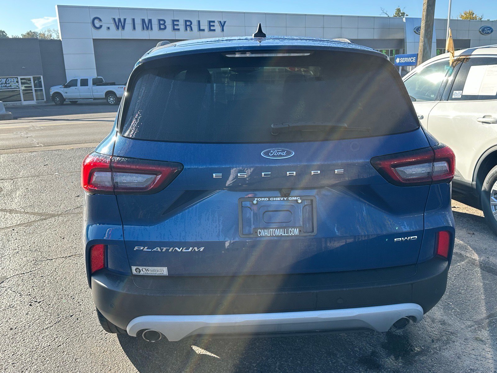 Certified 2023 Ford Escape Platinum w/ Premium Technology Package AWD/4WD image 4