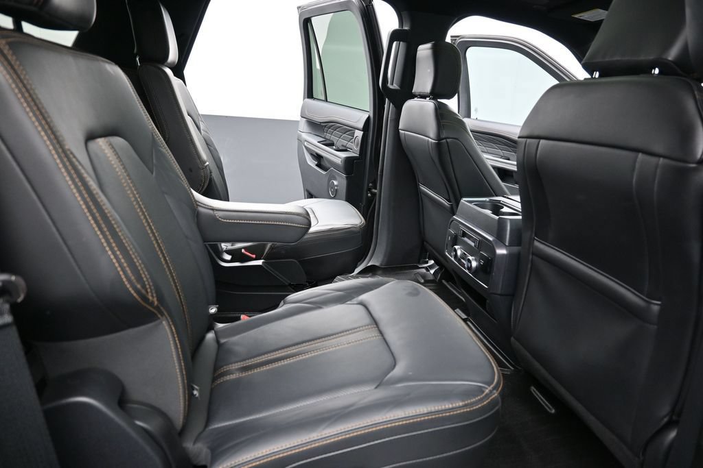 Certified 2022 Ford Expedition Platinum RWD image 25