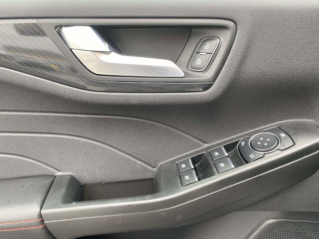 Certified 2024 Ford Escape ST-Line w/ Tech Pack #1 AWD/4WD image 17