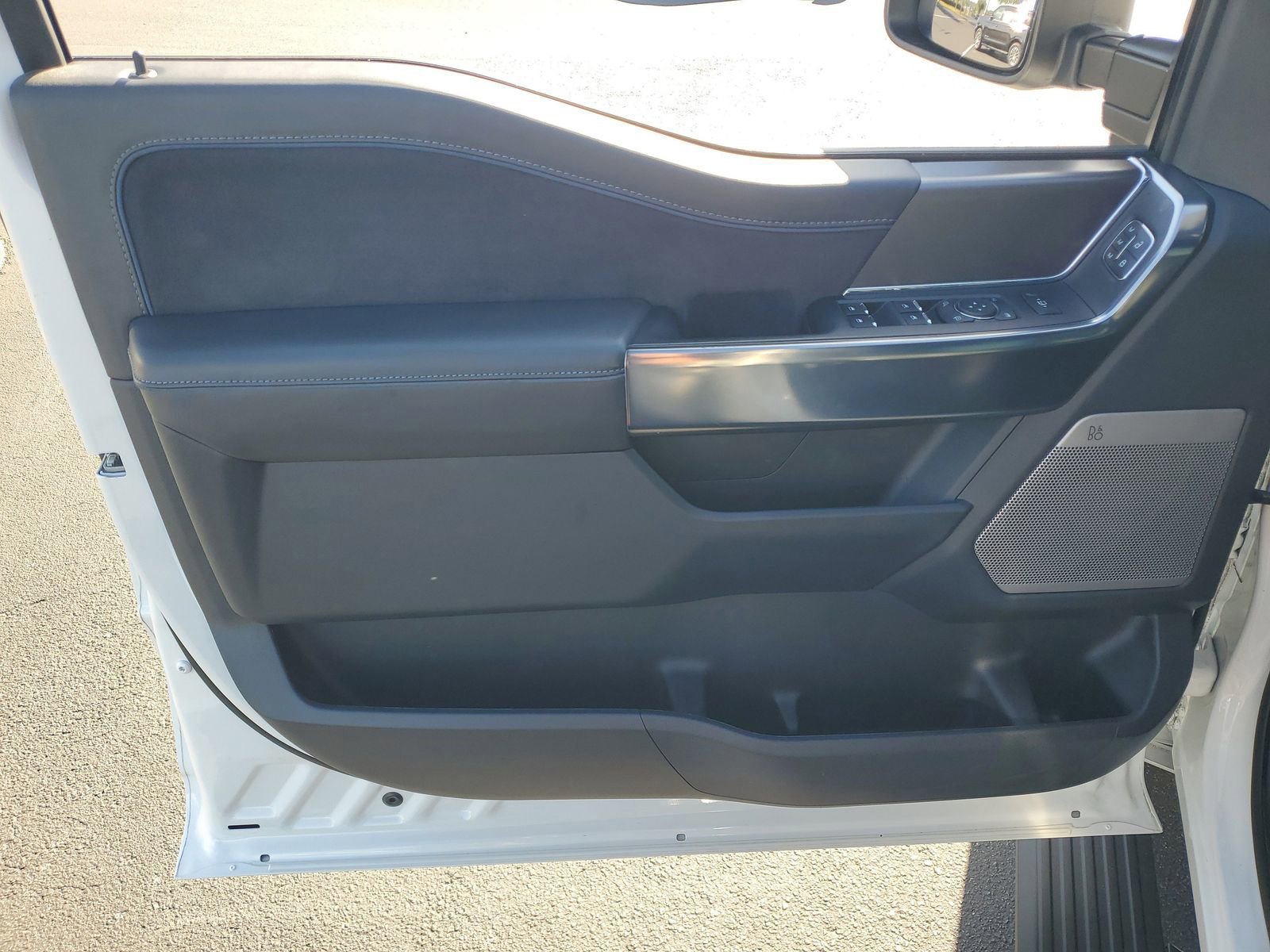 Certified 2025 Ford F150 Platinum AWD/4WD image 14