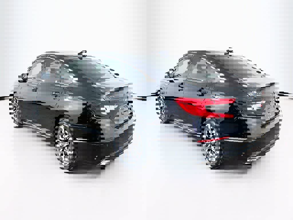 Used 2022 Honda Accord EX-L image 3