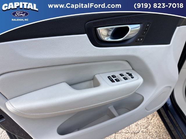 Used 2025 Volvo XC60 B5 Plus w/ Protection Package Premier AWD/4WD image 20