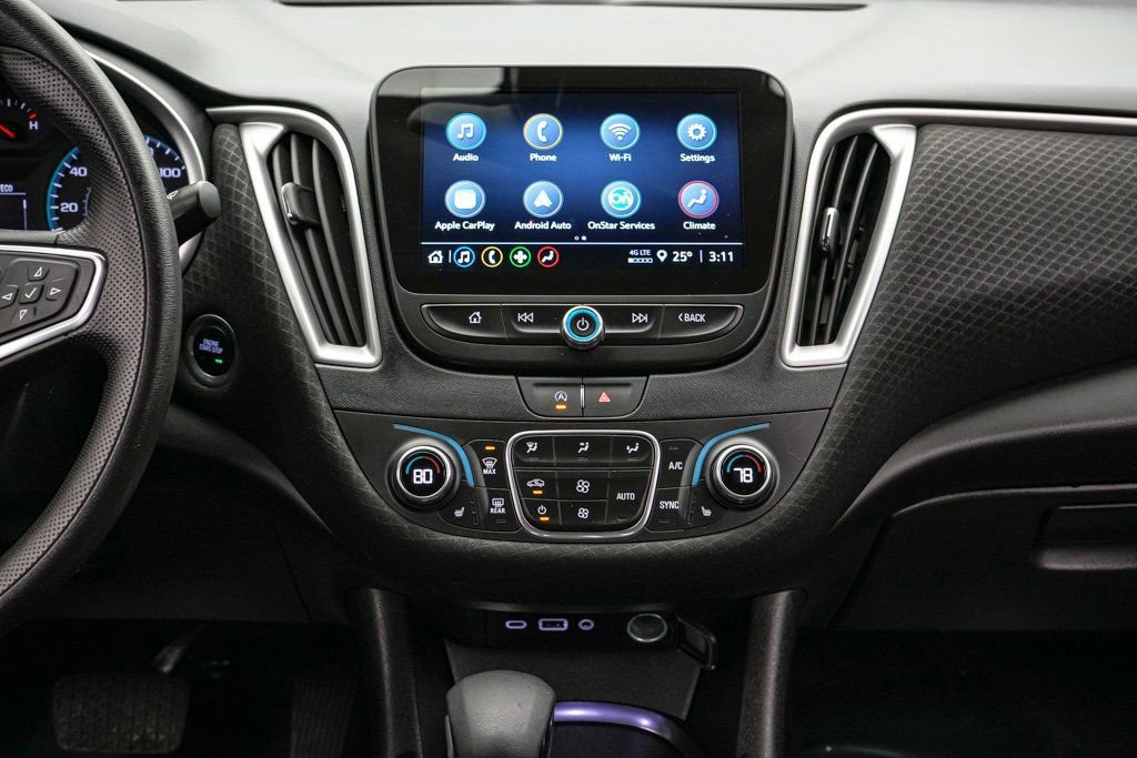 Used 2024 Chevrolet Malibu LT image 15