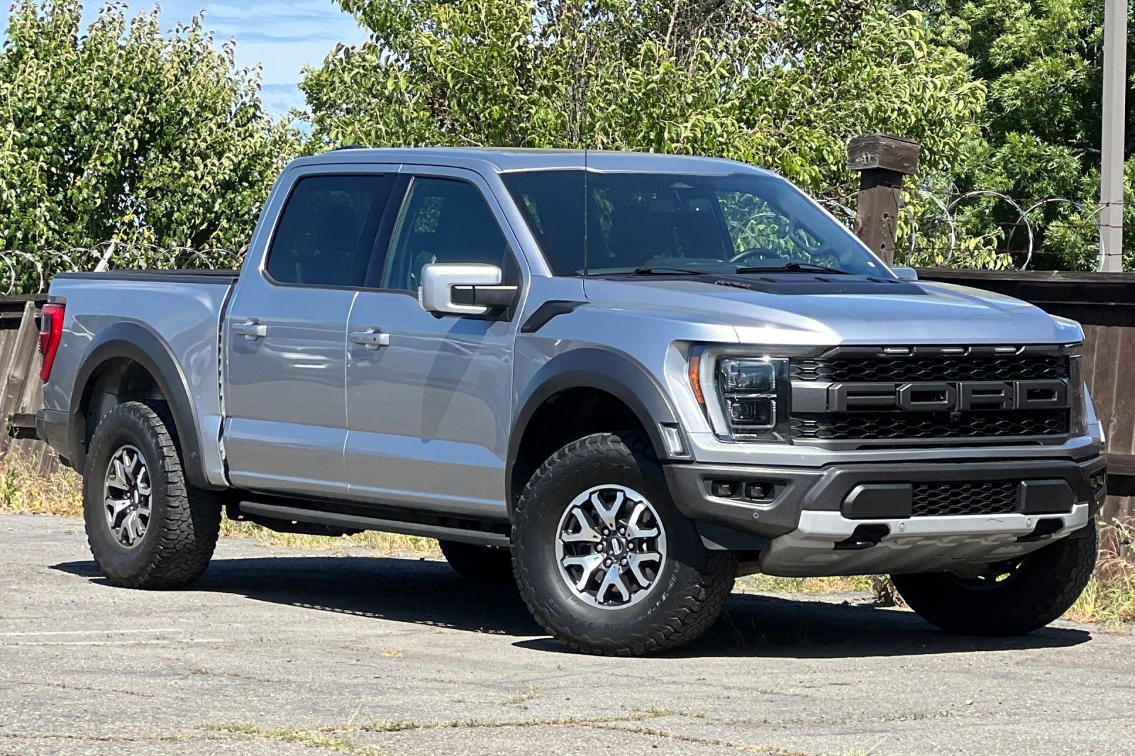 Certified 2022 Ford F150 Raptor w/ Equipment Group 801A High AWD/4WD image 2