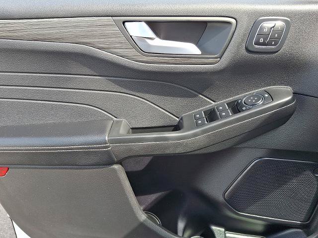 Certified 2023 Ford Escape Platinum AWD/4WD image 12