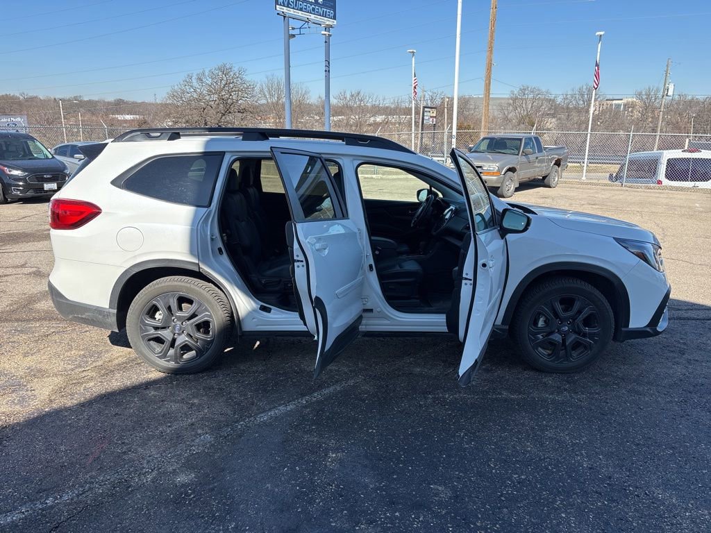 Used 2025 Subaru Ascent Bronze Edition w/ Popular Package #2 image 8