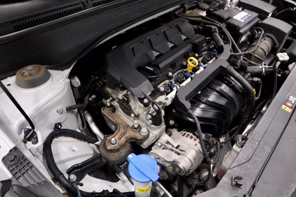 Used 2024 Hyundai Venue SEL FWD image 17