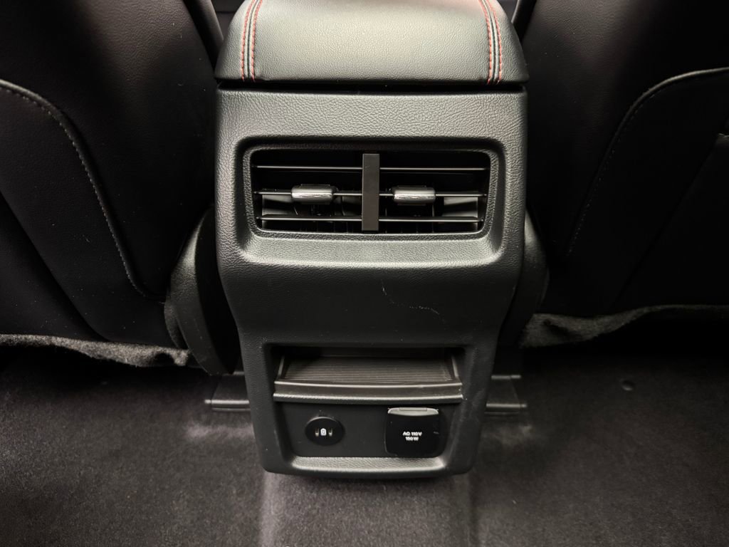 Certified 2023 Ford Edge ST-Line AWD/4WD image 13