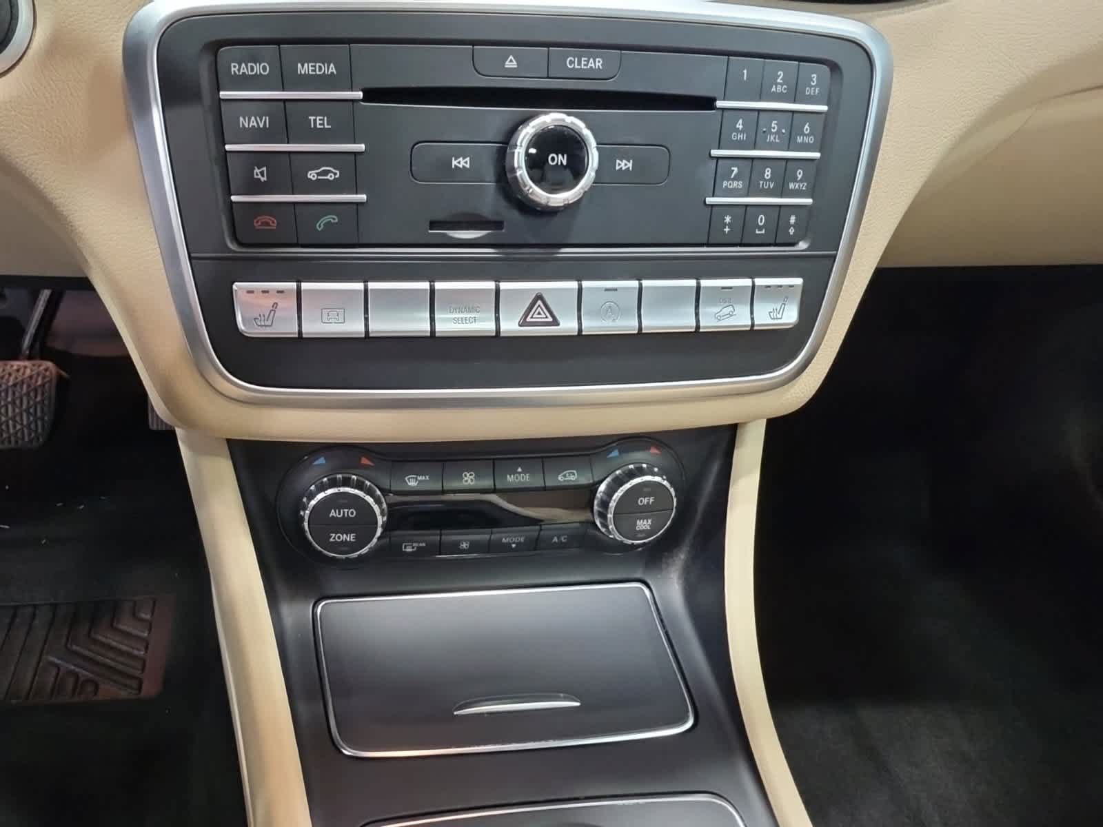 Used 2019 Mercedes-Benz GLA 250 4MATIC image 28