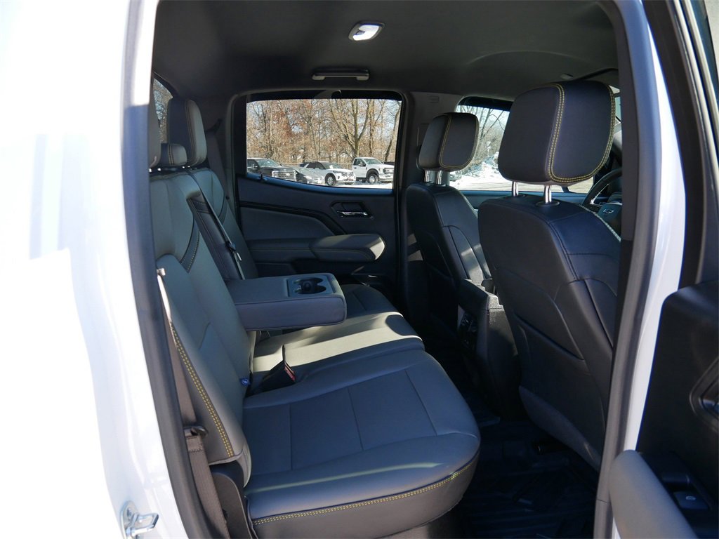 Used 2024 Chevrolet Colorado ZR2 w/ ZR2 Bison Edition image 9