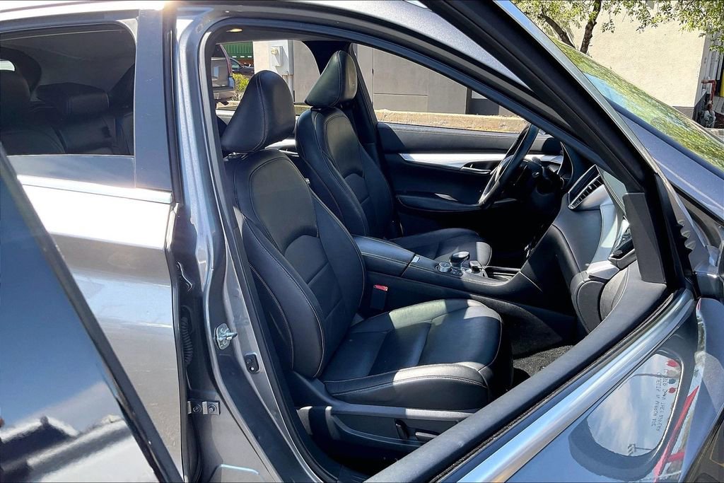 Used 2021 INFINITI QX50 Luxe w/ Cargo Package AWD/4WD image 6