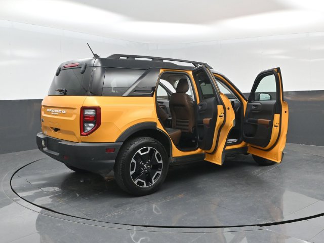 Certified 2022 Ford Bronco Sport Outer Banks w/ Tech Package AWD/4WD image 26