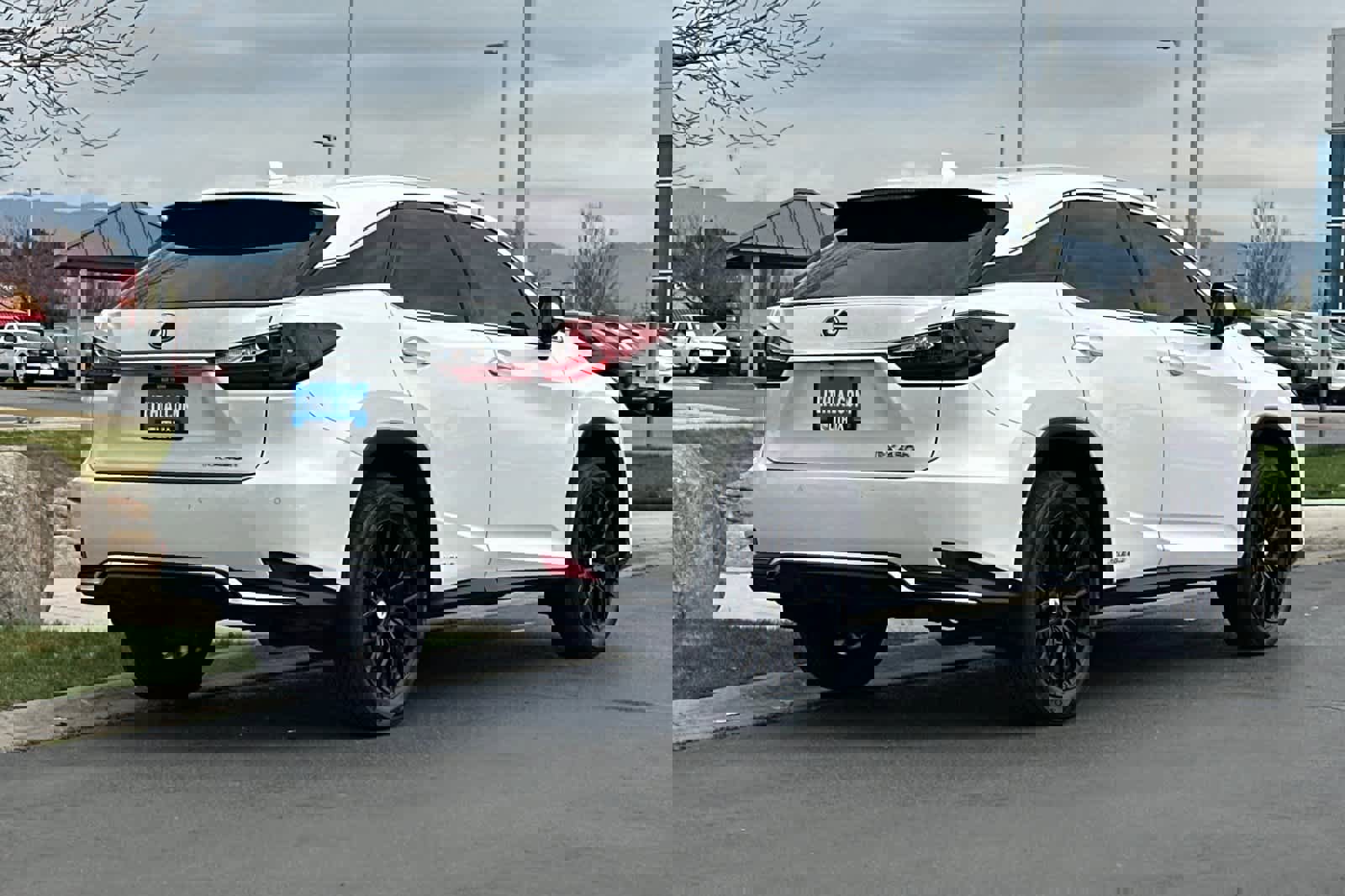 Used 2022 Lexus RX 450h AWD w/ Premium Package image 2