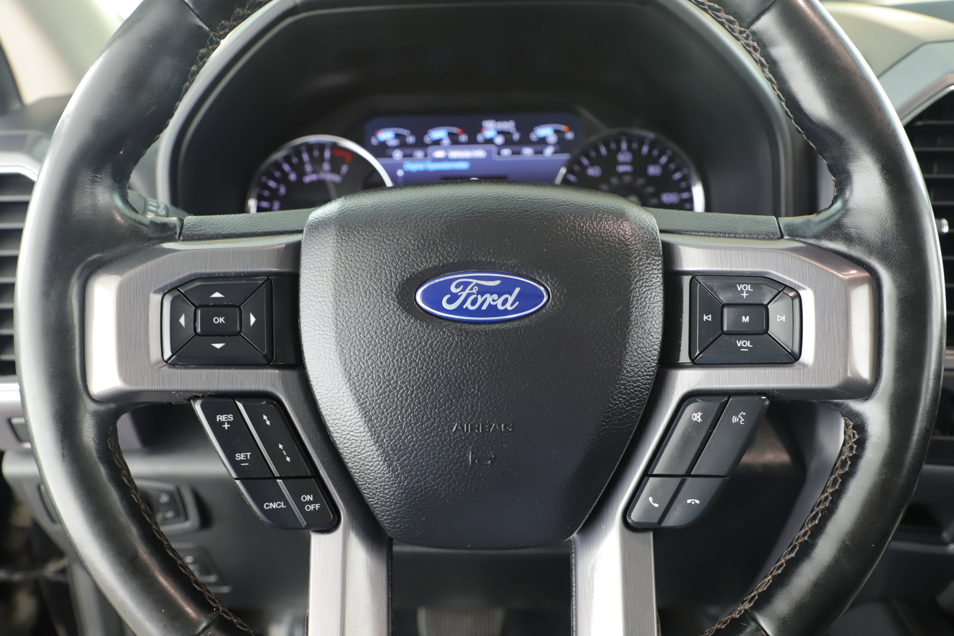 Certified 2019 Ford Expedition Platinum image 19