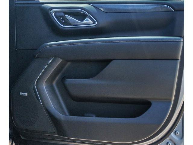 Used 2023 GMC Yukon XL AT4 w/ AT4 Premium Plus Package AWD/4WD image 14
