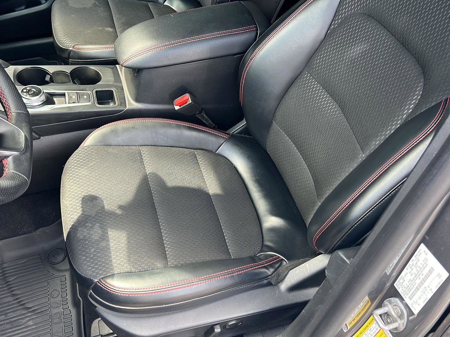 Certified 2025 Ford Escape ST-Line w/ Tech Pack #1 FWD image 30