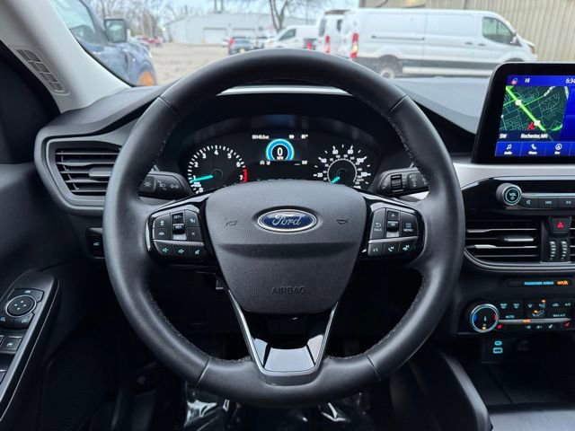 Certified 2022 Ford Escape SE w/ SE Sport Appearance Package AWD/4WD image 35