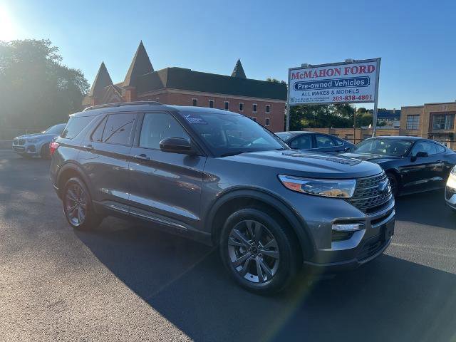 Certified 2022 Ford Explorer XLT w/ Equipment Group 202A image 7