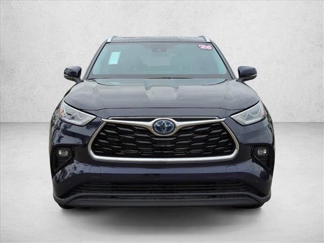 Used 2024 Toyota Highlander Limited image 7
