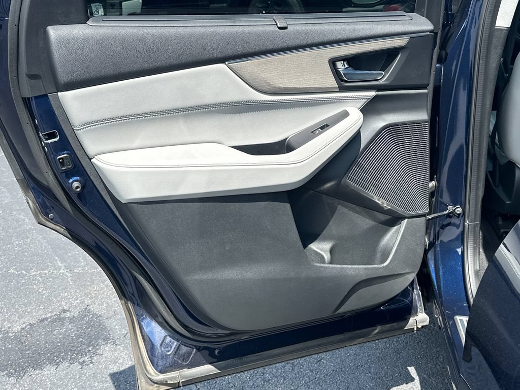 Used 2023 Acura MDX SH-AWD w/ Advance Package image 22