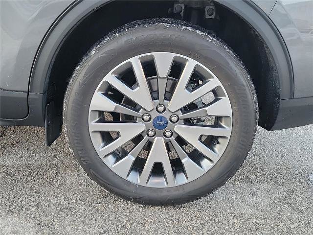 Certified 2022 Ford Escape Titanium w/ Class II Trailer Tow Package image 30