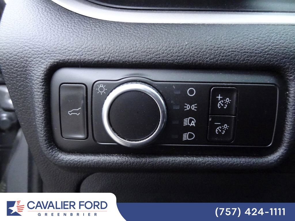 Certified 2023 Ford Explorer XLT w/ Class IV Trailer Tow Package AWD/4WD image 16