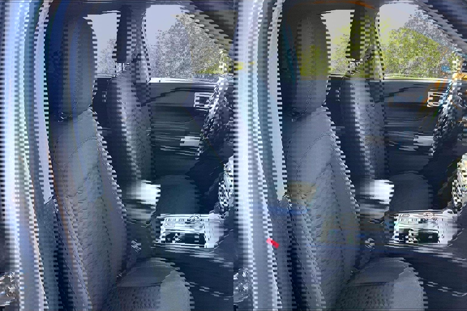 Certified 2021 Ford Explorer XLT image 7