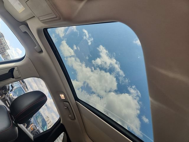 Certified 2022 Ford Escape SEL w/ SEL Stealth AWD Package image 21