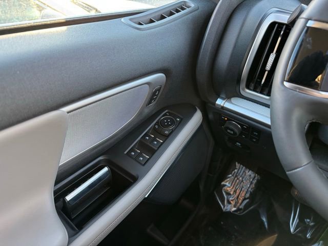 Certified 2025 Ford Expedition Max Active image 39