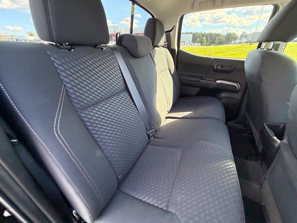 Used 2021 Toyota Tacoma SR5 w/ Trail Edition AWD/4WD image 39