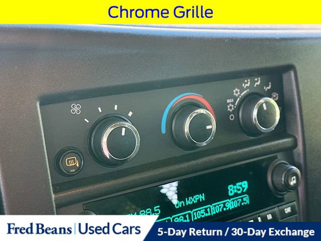 Used 2024 Chevrolet Express 2500 w/ Driver Convenience Package RWD image 19
