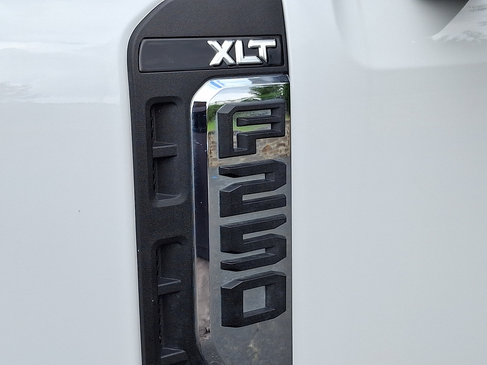 Certified 2025 Ford F250 XLT AWD/4WD image 29