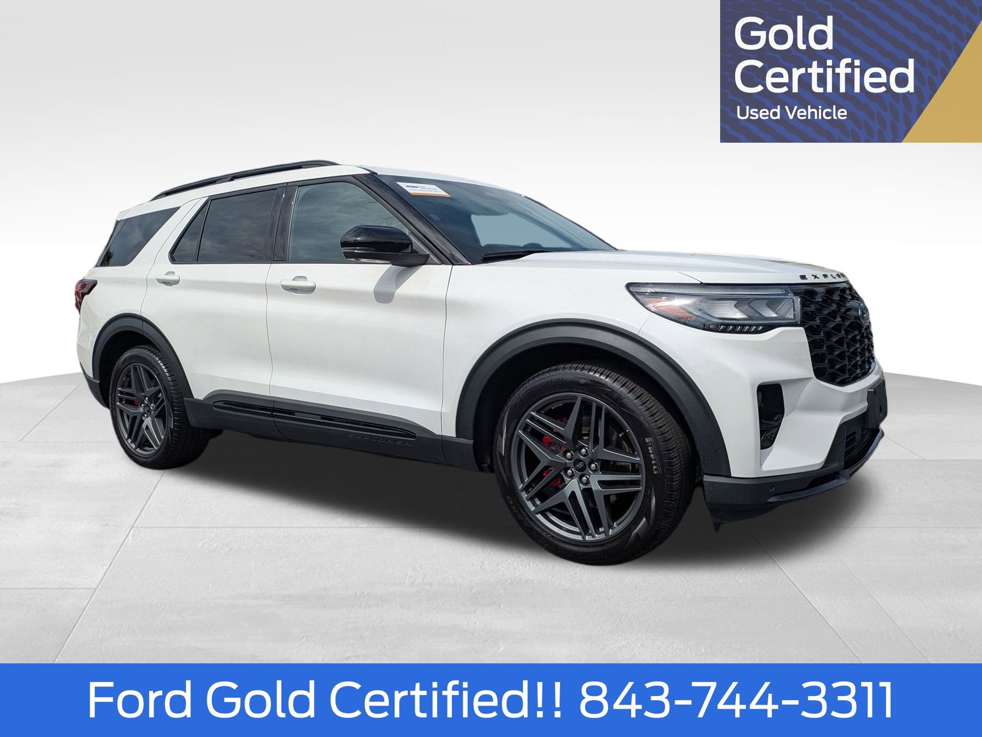 Certified 2025 Ford Explorer ST RWD image 1