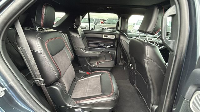 Certified 2024 Ford Explorer ST-Line w/ Class IV Trailer Tow Package image 13