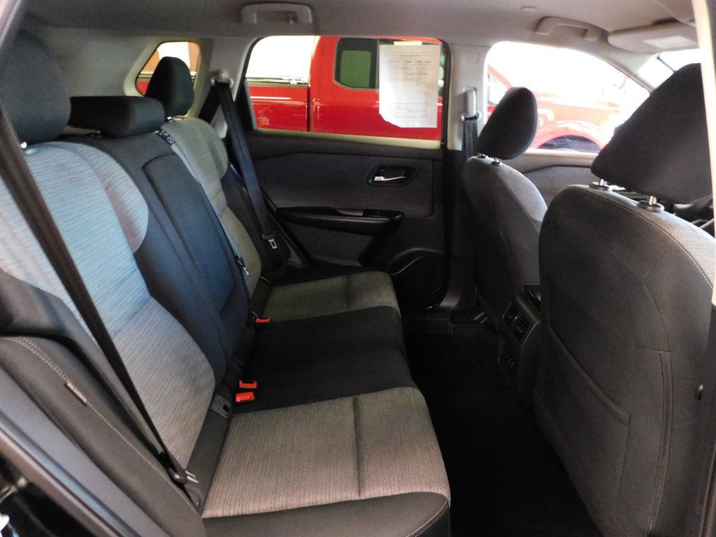 Used 2023 Nissan Rogue SV FWD image 37