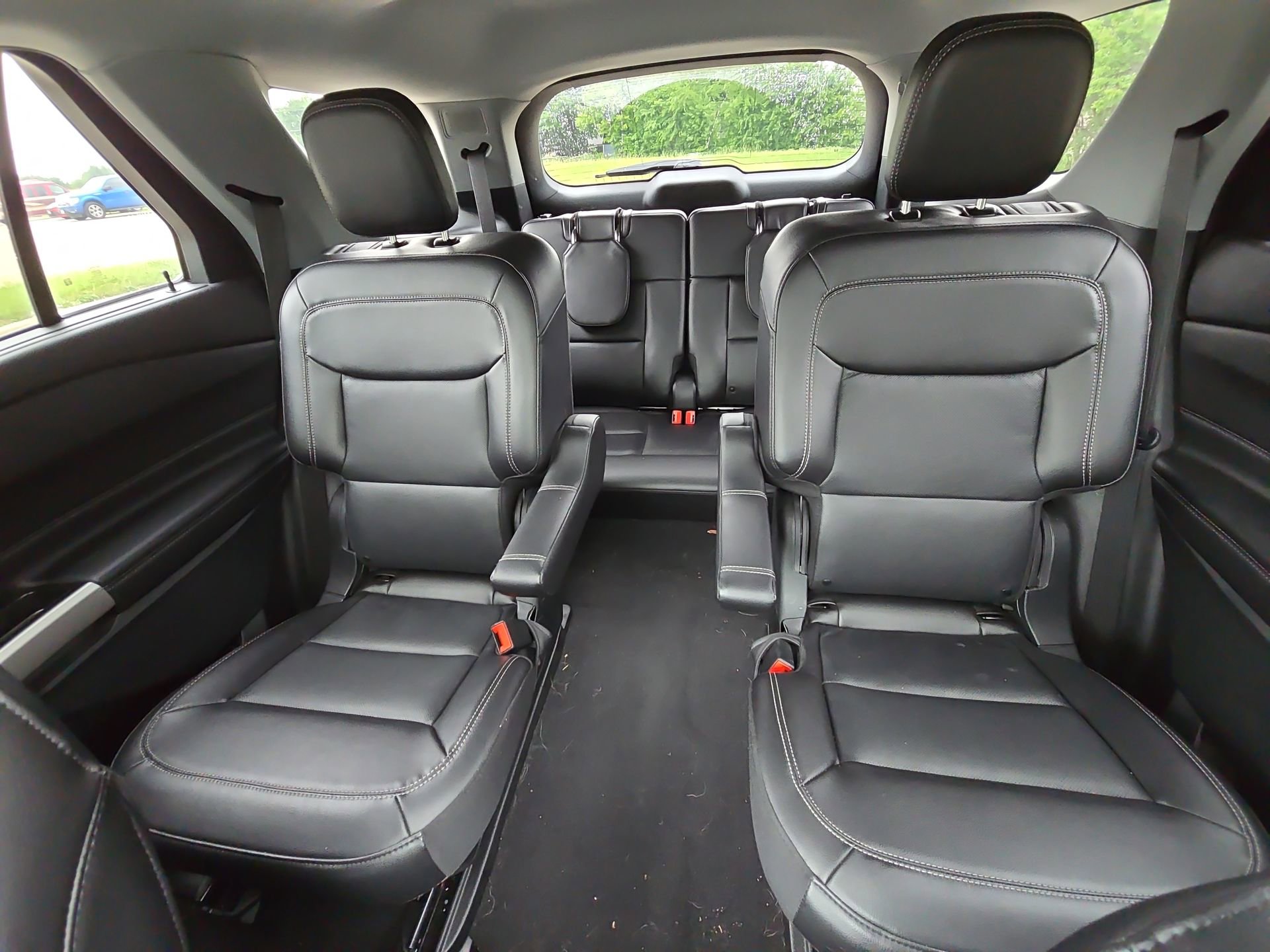 Certified 2023 Ford Explorer Limited w/ Limited Technology Package RWD image 22