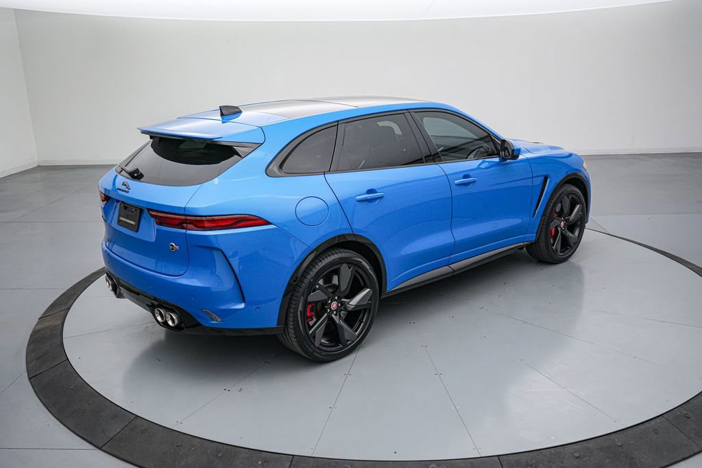 Used 2023 Jaguar F-PACE SVR image 5