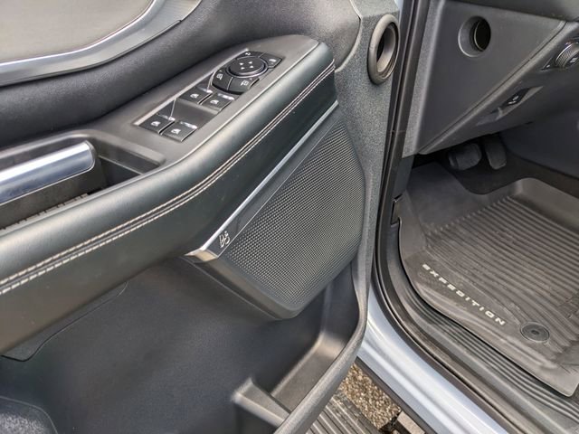 Certified 2025 Ford Expedition Platinum AWD/4WD image 24