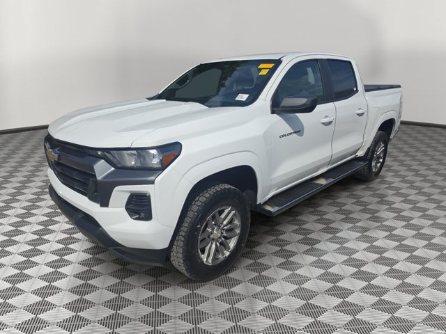 Used 2023 Chevrolet Colorado LT w/ LT Convenience Package RWD image 3