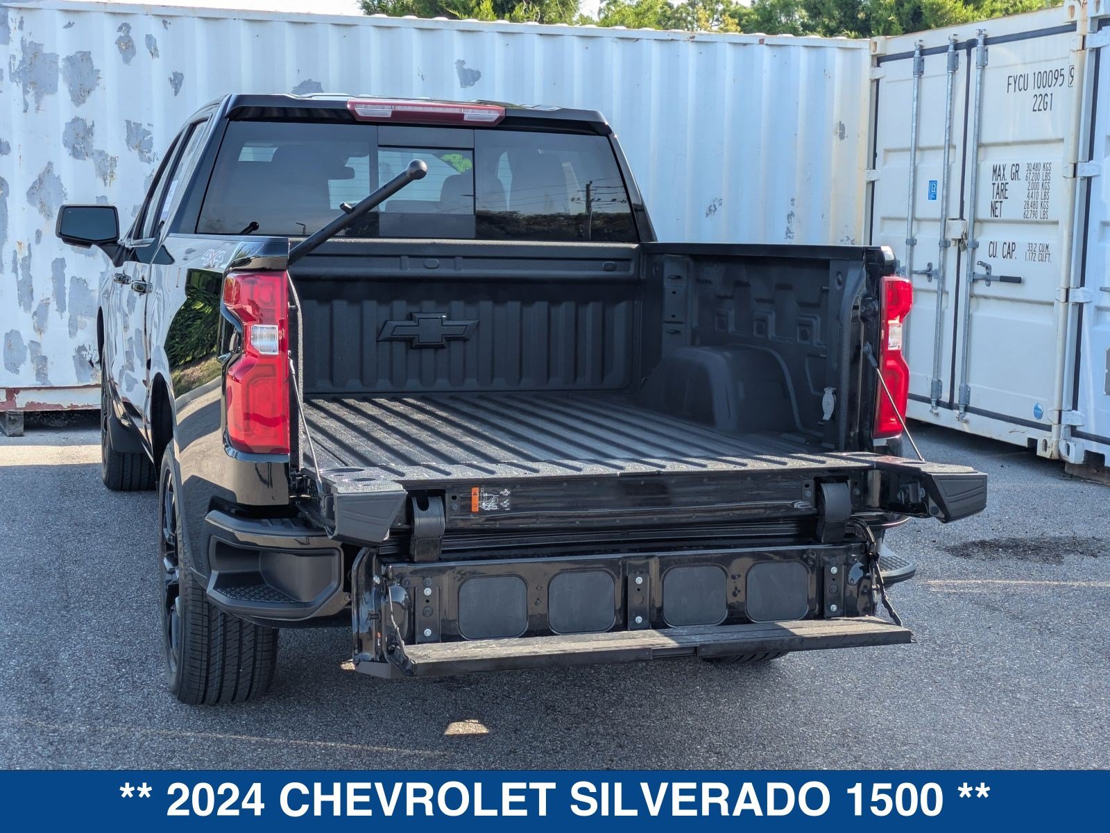Used 2024 Chevrolet Silverado 1500 RST w/ Convenience Package II AWD/4WD image 14