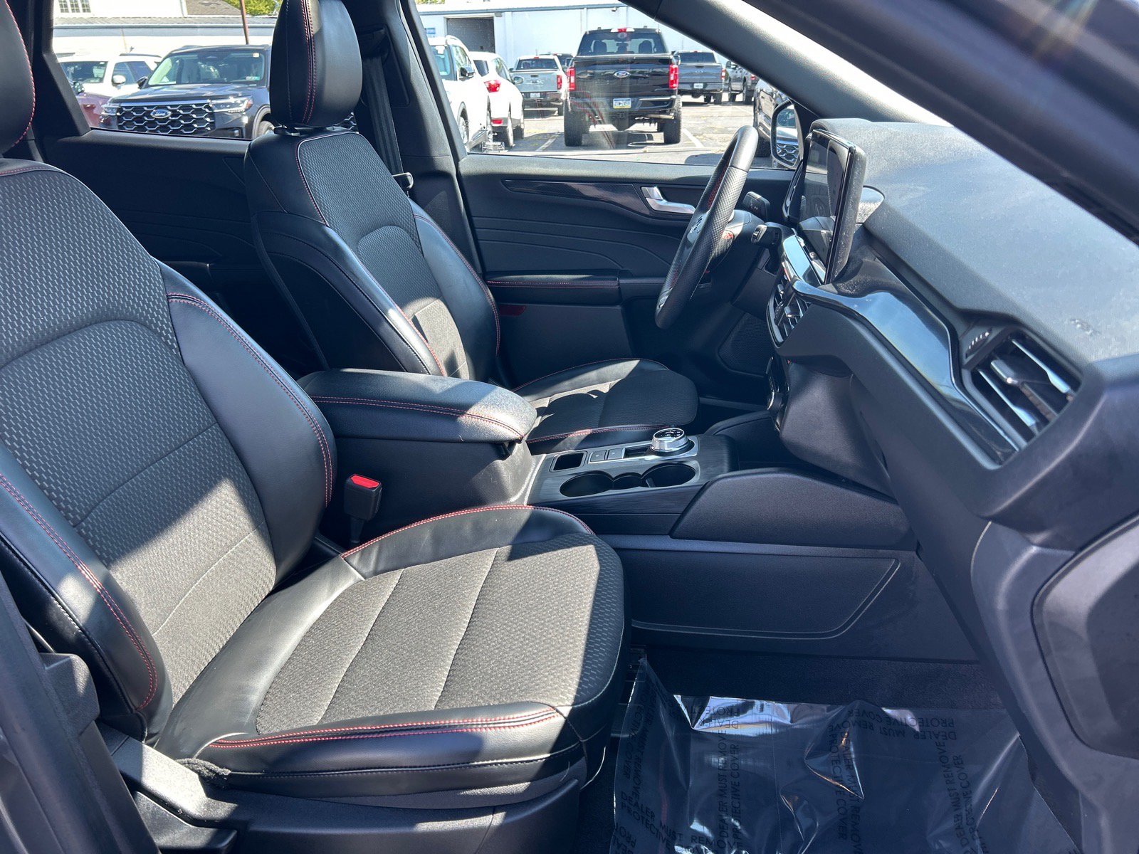 Certified 2023 Ford Escape ST-Line AWD/4WD image 19