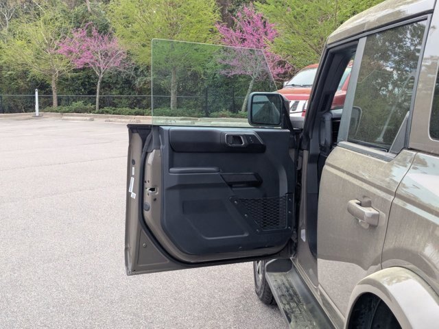 Certified 2025 Ford Bronco Outer Banks AWD/4WD image 14