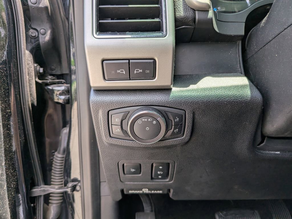Certified 2018 Ford F250 Lariat w/ Lariat Ultimate Package AWD/4WD image 28