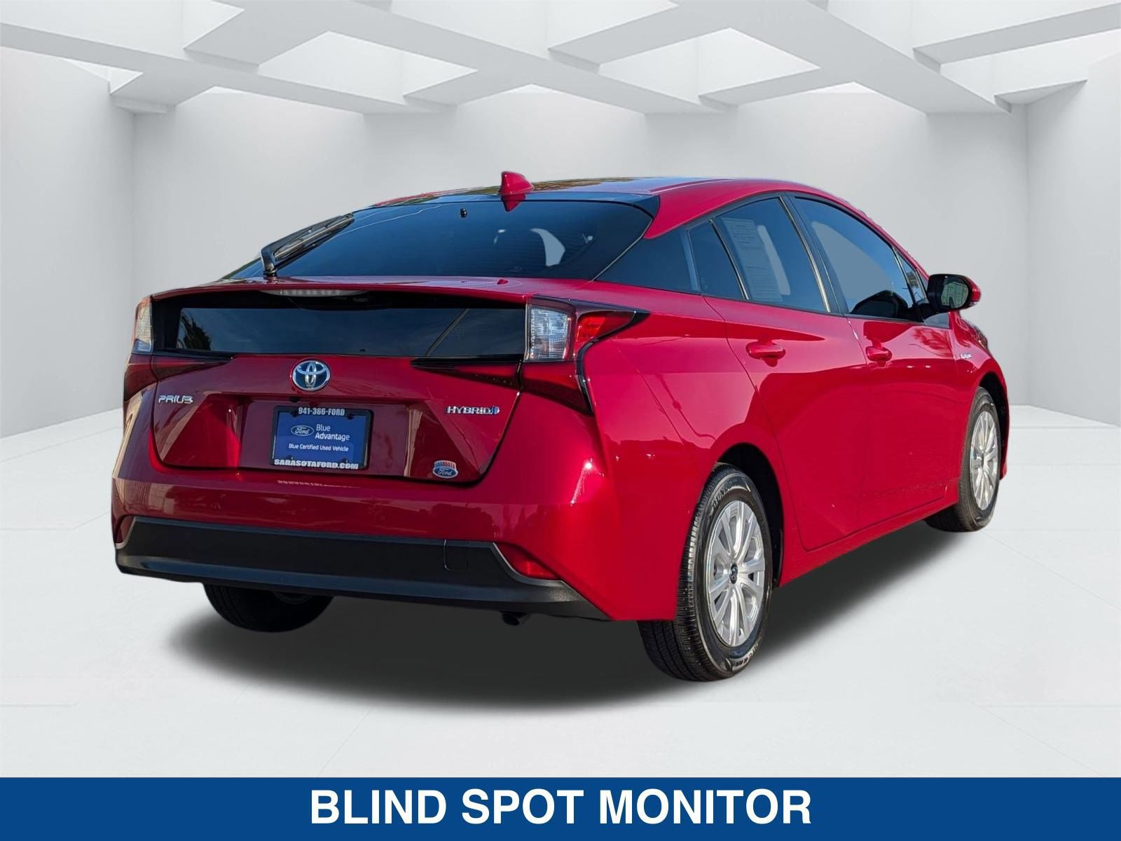 Used 2022 Toyota Prius LE image 5