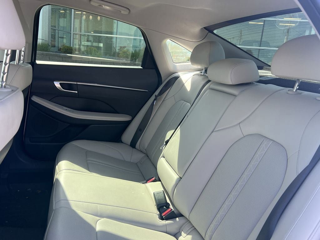 Used 2022 Hyundai Sonata Limited FWD image 13