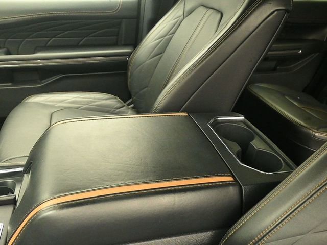 Certified 2023 Ford Expedition Platinum image 24